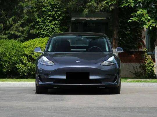 2026款特斯拉Model3亮相,顏值升級,23.55萬起最大續航715km!