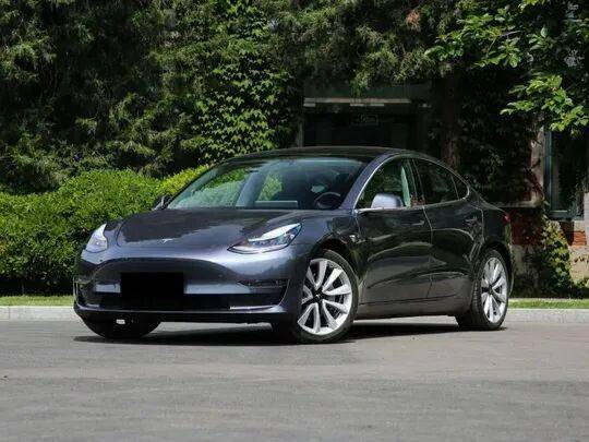 2026款特斯拉Model3亮相,顏值升級,23.55萬起最大續航715km!