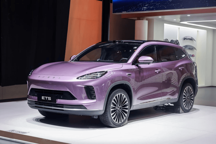 星途廣州車展新品齊發(fā),ET5領(lǐng)銜新能源矩陣亮相