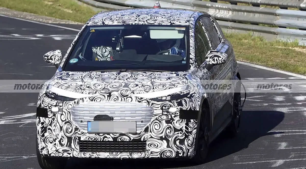 奧迪SQ2 e-tron諜照曝光 配雙電機(jī)quattro四驅(qū)