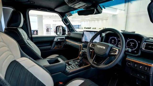 全新蘭德酷路澤曝光,3.5T混動(dòng)400馬力+非承載車身,比路虎霸氣